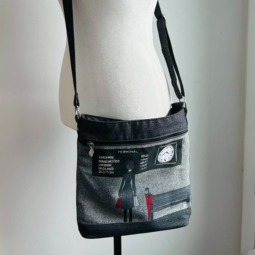 NWOT Jak’s “The Terminal” Grey Travel Scene Crossbody Bag with Adjustable Strap - Picture 3 of 9